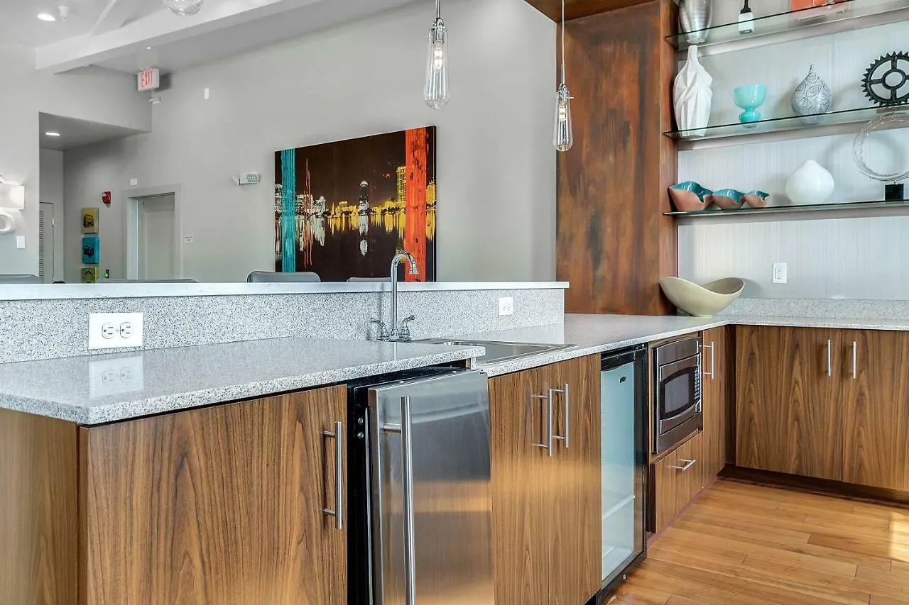 Nuovo - Downtown Orlando Apartment